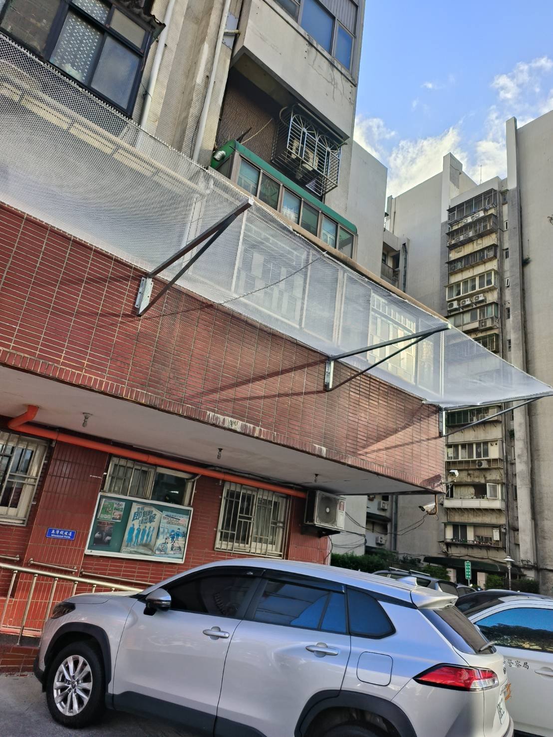 磁磚掉落防護網施工實景5